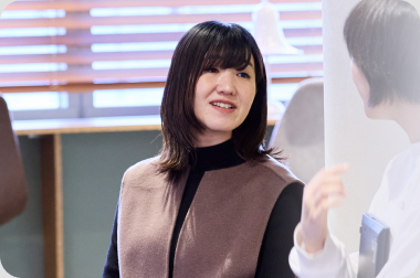 04　BPO本部　サービスオペレーション部　業務推進課　課長　O. M. さん